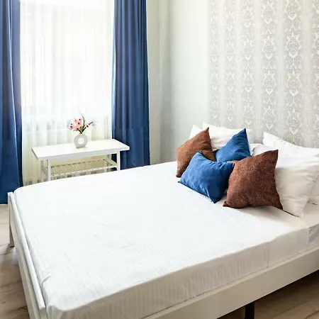 Alfa Kniazia Romana 11 Lägenhet Lviv