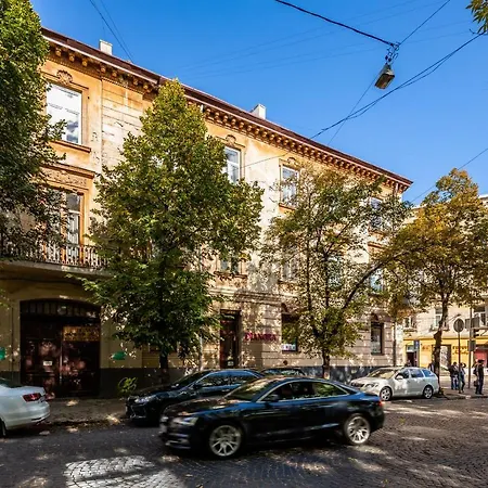 Alfa Kniazia Romana 11 Lägenhet